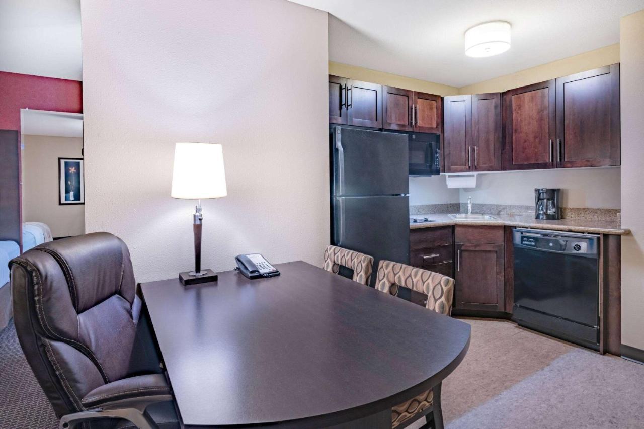 Hawthorn Suites By Wyndham Williston Zewnętrze zdjęcie